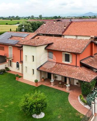 CAPANNONE A TRENZANO