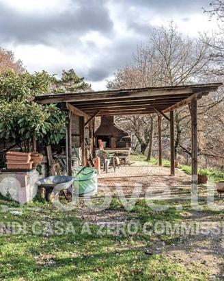 Villa di 96 m² con 4 locali e box auto a Passignan