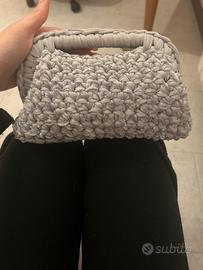 Clutch uncinetto