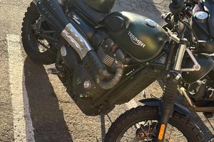 Triumph scrambler 900