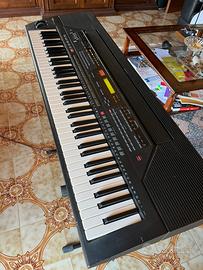 Pianola Yamaha PSR 6700 datata ma perfettam fun