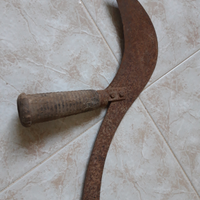 Antico attrezzo da taglio per agricoltura