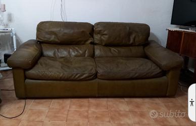 N° 2 - Divani Frau da 2 posto cadauno