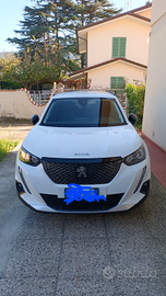 Peugeot 2008 2022 100 allure perfetta