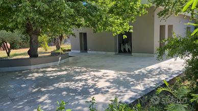 NICOLOSI Villa nuova zona''pini''