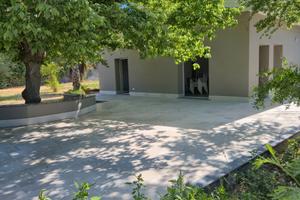 NICOLOSI Villa nuova zona''pini''