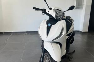 Piaggio Beverly 400
