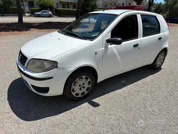 Fiat Punto 1200 benzina 5 porte 2004