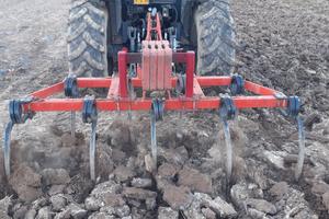 ripper-estirpatore-ripuntatore