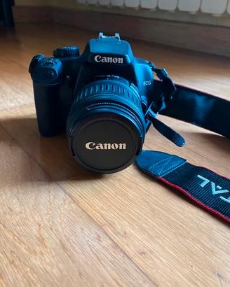 Fotocamera canon eos-1000D