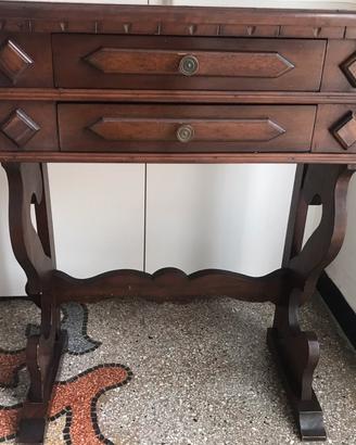 Comodino vintage in legno