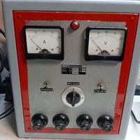 CARICABATTERIA 12/24 VOLT.