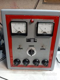 CARICABATTERIA 12/24 VOLT.