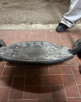 Monopattino OXELO a 4 ruote 