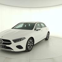 MERCEDES-BENZ A 180 d Advanced auto