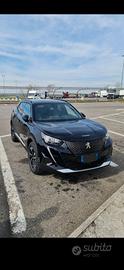 Peugeot 2008 allure pack 130 cv