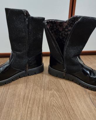 Stivaletti Primigi bambina colore nero taglia 34
