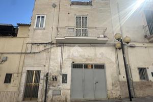 CASA INDIPENDENTE A CANOSA DI PUGLIA