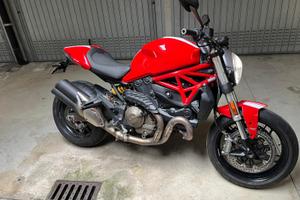 Ducati Monster 821 con 1000 km