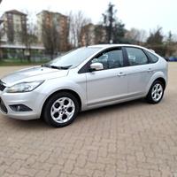 FORD Focus 1.6 (115CV) 5p. Bz.- GPL Titanium