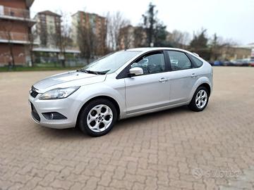 FORD Focus 1.6 (115CV) 5p. Bz.- GPL Titanium