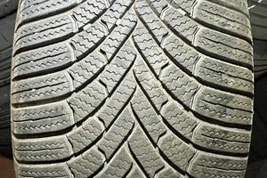 Gomme Bridgestone Blizzak Invernali 235/55 - 18