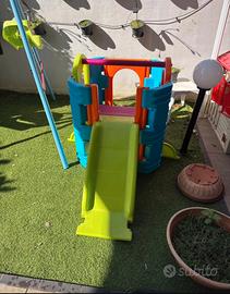 casetta con scivolo bambini