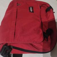 Borsa eastpak tracolla