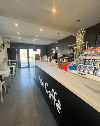 Attività / Licenza di 120 m² a Modena