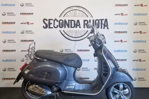 Vespa 300 GTS hpe