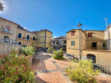 PANORAMICISSIMO - APPARTAMENTO DI 3 vani + Acc.ri