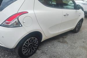 Lancia Ypsilon 1.3 MJT 16V 95 CV 5 porte S&S Plati