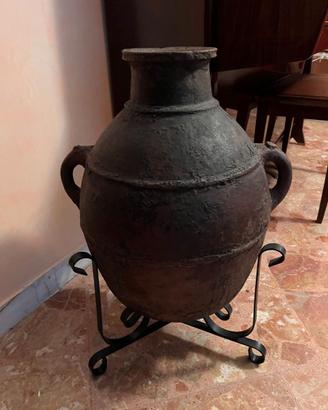 Anfora antica in terracotta