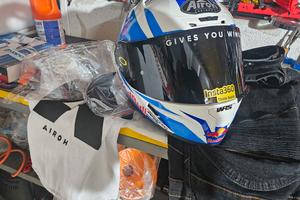 casco Airoh+ guanti +pantaloni 