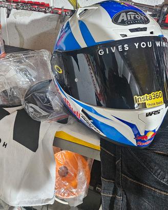 casco Airoh+ guanti +pantaloni 