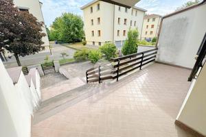 VILLA A SCHIERA A SORBOLO