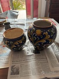 2 vasi maiolica di tipo Caltagirone.