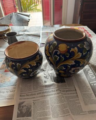 2 vasi maiolica di tipo Caltagirone.