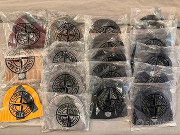 Berretti Stone Island nuovi con cartellino lotto