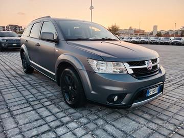 Fiat Freemont 4x4 BLACK CODE 7 posti