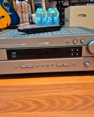 Amplificatore Yamaha.