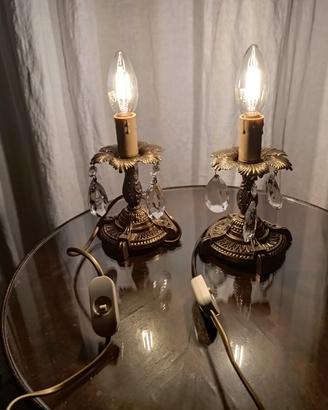 Coppia di lampade da tavolo o comodino 