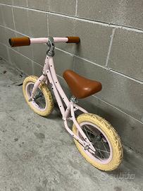 Bici Banwood senza pedali color rosa