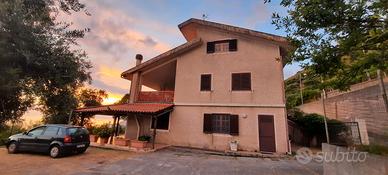 Villa sulle colline di Praia a Mare(Cs)