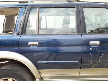 PORTA POST. DX. MITSUBISHI PAJERO SPORT (1998)