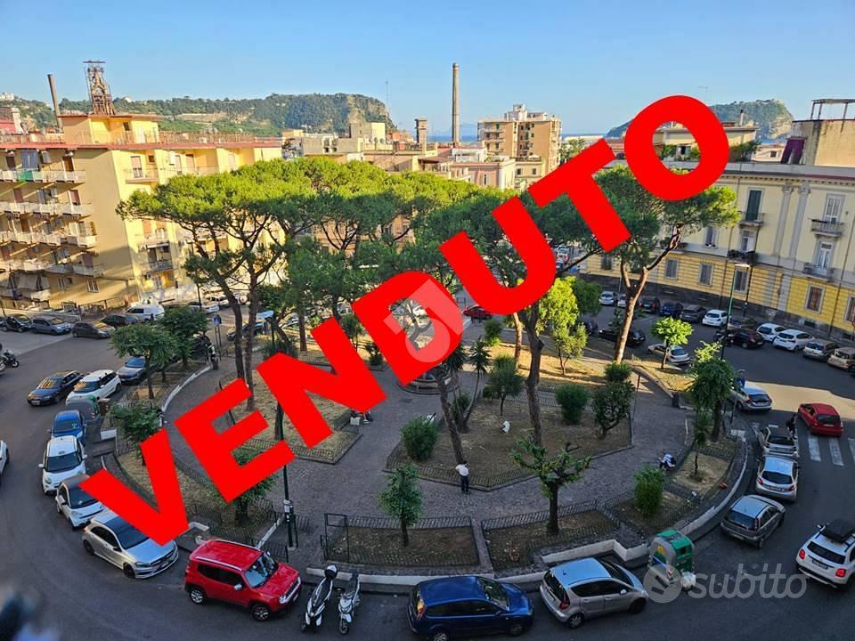 3 LOCALI A NAPOLI