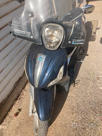 Beverly Piaggio 300 350