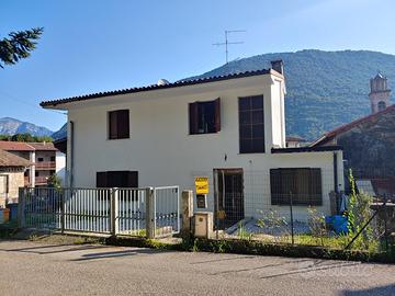 Navarons Meduno (PN) casa da mq 146