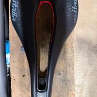 Selle Italalia SLR Superflow Carbon
