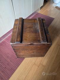Cassetta munizioni in legno anni'40 restaurata 